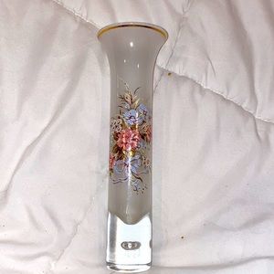 Viking Glass Vintage Frosted Flower Vase/ Gold Painted accent . Beautiful-
